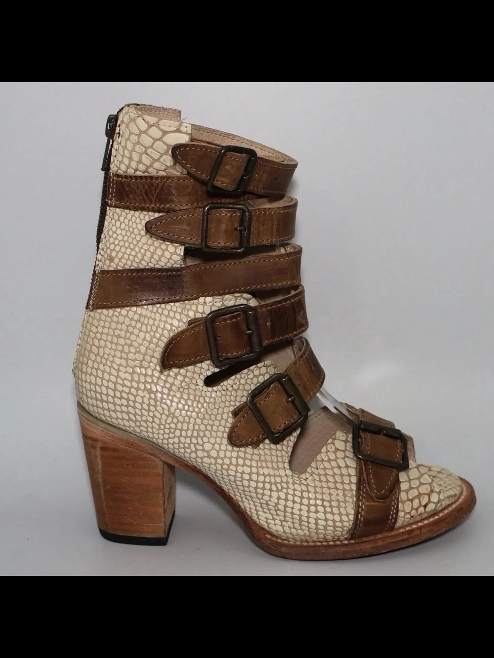 Freebird by Steven Bond Heeled Gladiator Sandals Snake Embossed Leather 7 READ